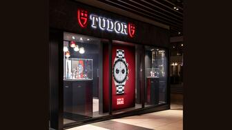Ben Bridge has opened a new, 950-square-foot Tudor boutique in Honolulu. (Image courtesy of Ben Bridge’s Facebook page) Tudor storefront Honolulu Hawaii