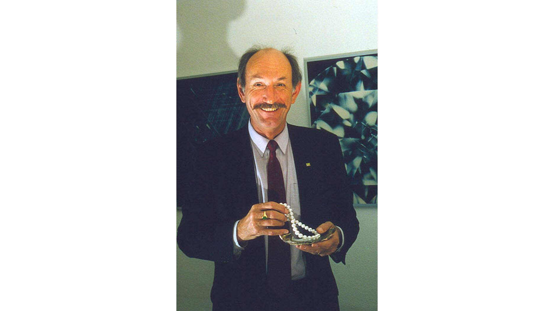 Henry A. Hänni died, surrounded by his family, at his home in Basel, Switzerland, on Jan. 9. Henry A. Hänni
