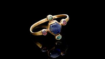 A sapphire ring that is believed to have belonged to a medieval bishop is heading to auction at Noonans Mayfair. (Image courtesy of Noonans) Medieval sapphire bishop ring