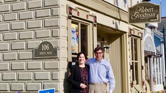 Robert and Rose-Marie Goodman, the owners of Robert Goodman Jewelers in Zionsville, Indiana, are hosting a “Black Jewelry Designers and Makers” pop-up later this month. Robert and Rose-Marie Goodman outside Robert Goodman Jewelers