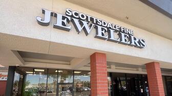 Brinker’s Jewelers in Evansville, Indiana, has acquired Scottsdale Fine Jewelers in Scottsdale, Arizona. Scottsdale Fine Jewelers store exterior