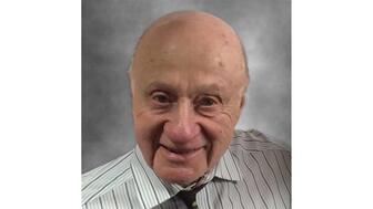 Herman Ginsberg, the longtime head of Ginsberg Jewelers and a leader in the Cedar Rapids, Iowa, business community, died earlier this week at age 99. Iowa jeweler Herman Ginsberg