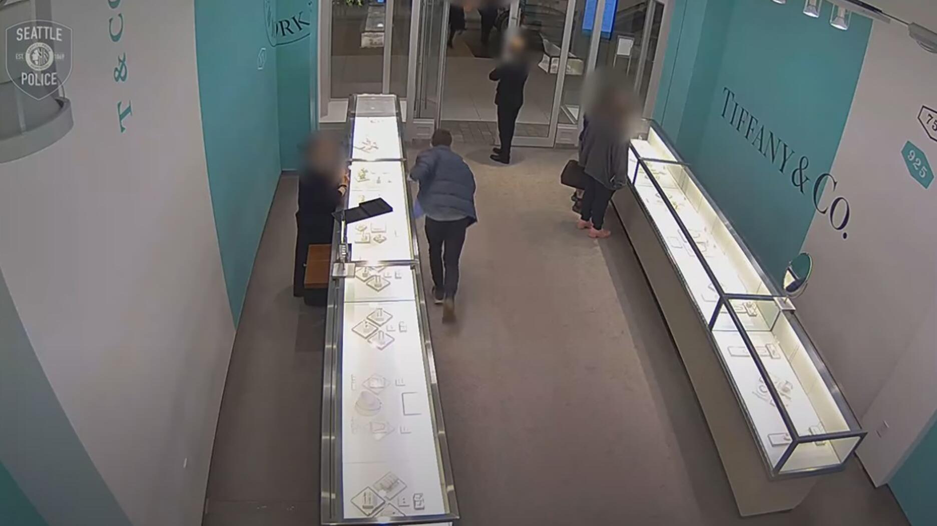 Police in Seattle are asking for the public’s help identifying the man who allegedly robbed two Tiffany & Co. locations. (Image courtesy of the Seattle Police Department) Surveillance footage Tiffany & Co. Seattle robbery
