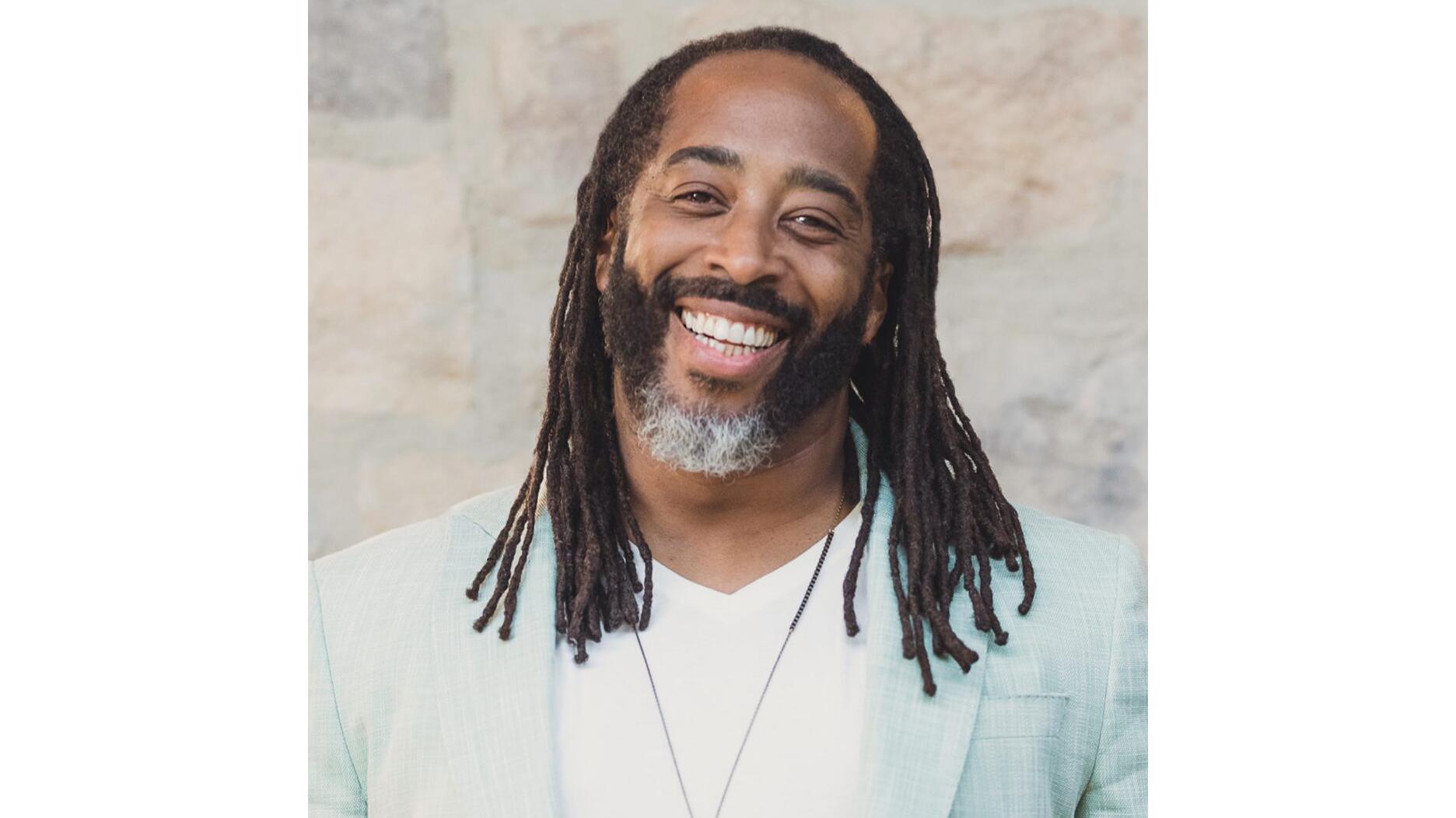 Sekou Andrews, a Grammy-nominated artist, poet, and entrepreneur, will give the closing keynote address at Converge. Sekou Andrews